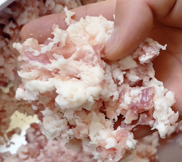 為啥餐廳做不出“媽媽的味道”還要借助斬拌機？