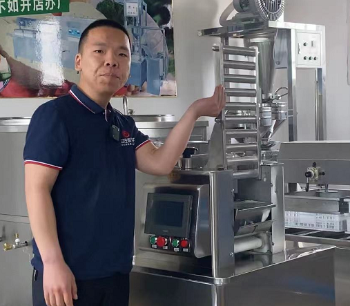 仿手工餃子機五大升級，在困難中前進 在思考中冷靜