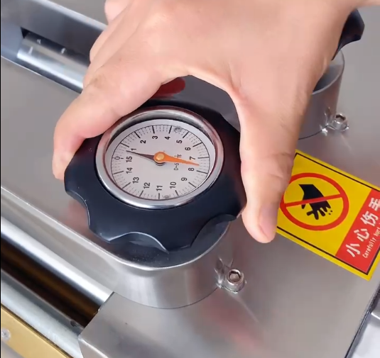 仿手工餃子機做出來的餃子不能下鍋