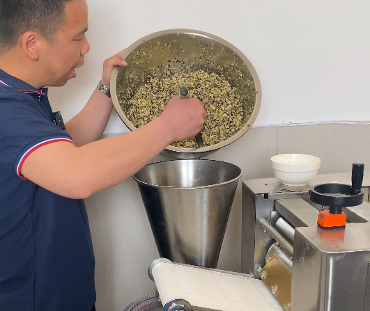 餃子機怎么包素餡