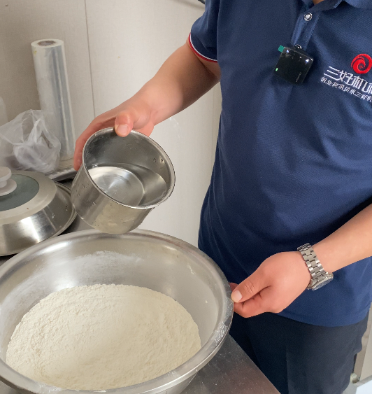 水打餡包子配方