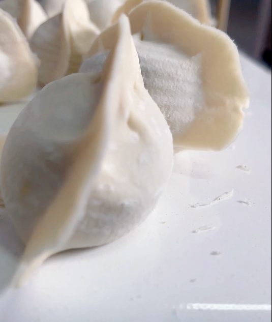 速凍餃子機做出來的餃子