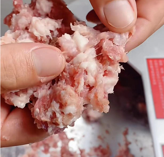 怎么使餡料粒粒彰顯真材實料？斬拌機能不能解決？