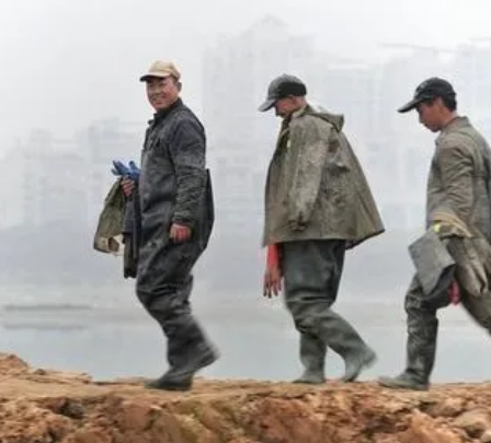 返鄉開面條坊是等頭發蒼白還是趁年輕？面條機需要幾個人操作？