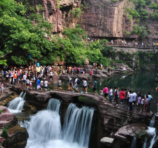 同樣是饅頭，為啥南北這么大差異，是饅頭機不同還是？