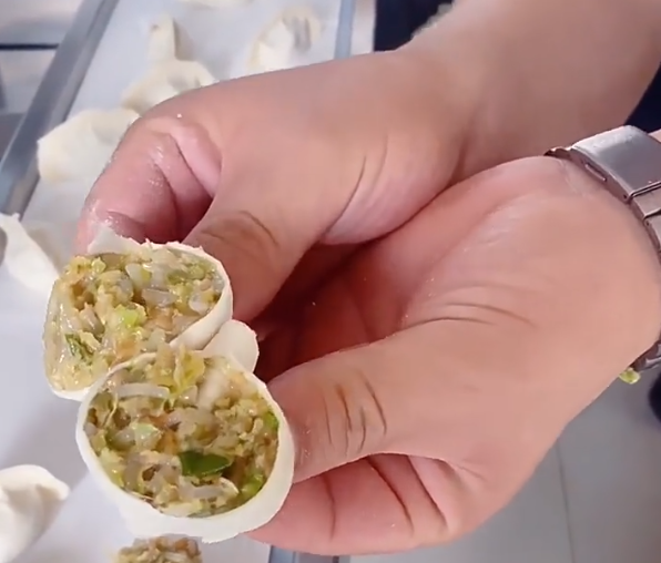 餃子機總出故障、做的餃子還缺角？這臺機器如何悄然解決？