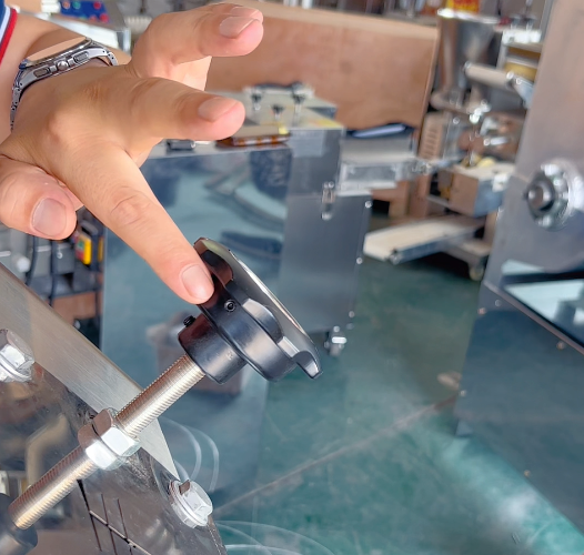 面條機刻度手柄怎么調節