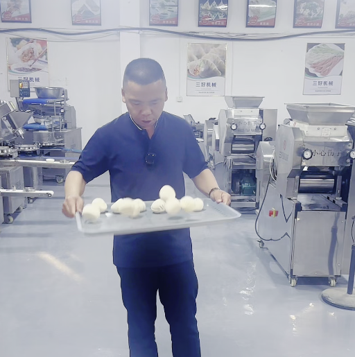 速凍包子不裂不塌！卷面式包子機做生坯凍完蒸還喧軟多汁？
