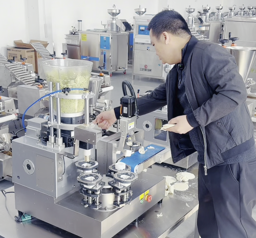 這臺大肚餃子機的出現，為啥讓老師傅熱淚盈眶？